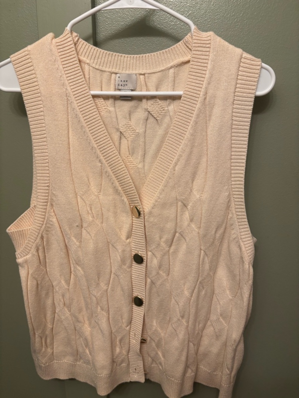 a new day Cream Cable-Knit Buttoned Sleeveless Vest